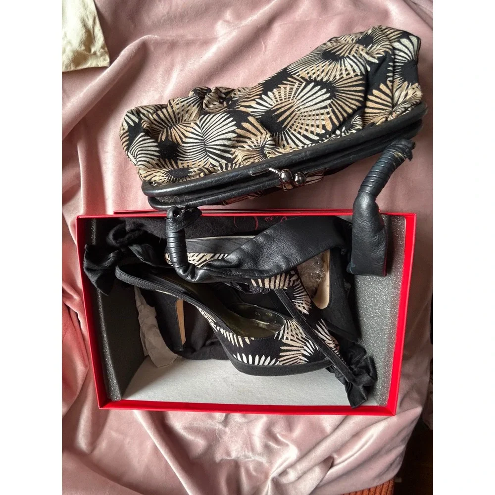 Leona Edmiston Matching Shoes & Handbag Set size 7.5  Black Gold Floral Box